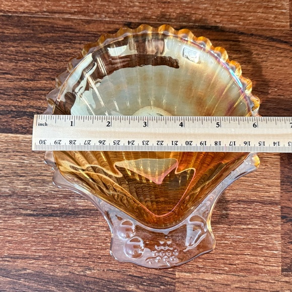 Glass Seashell Trinket/Candy Dish - Picture 8 of 9